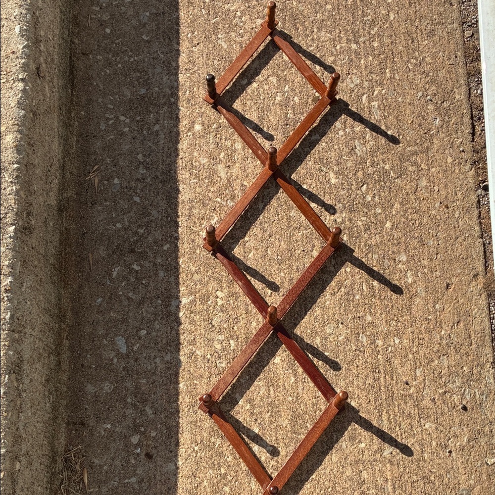 Vintage Accordian expandable wooden peg rack